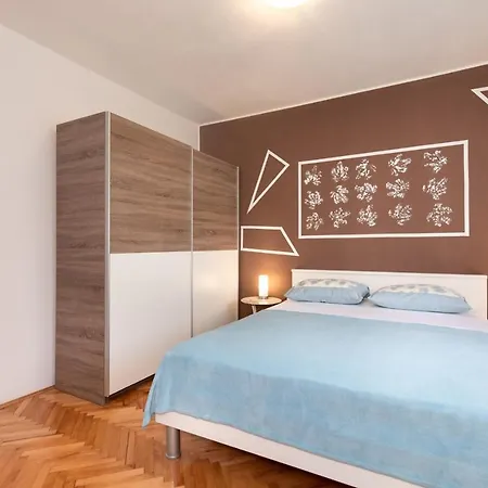 Linda Apartment